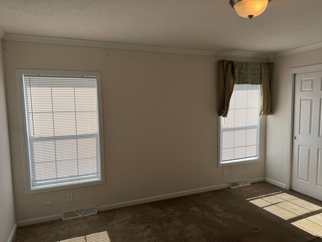 Building Photo - 5774 Glatfelters Station Rd