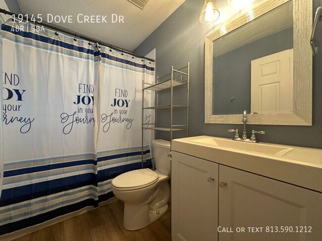 Building Photo - 19145 Dove Creek Dr