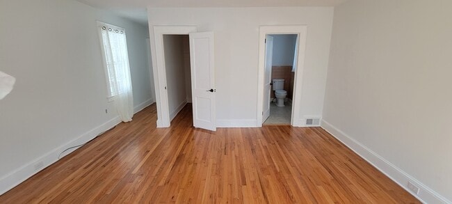 Building Photo - 206 Ridgewood Dr