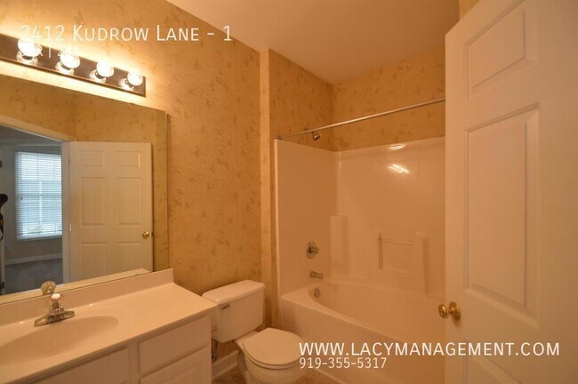 Building Photo - 2412 Kudrow Ln