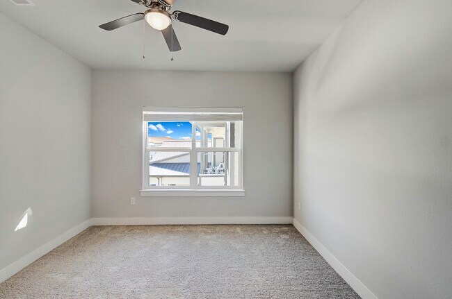 Building Photo - 25500 Westheimer Pkwy