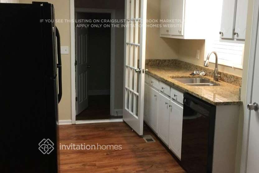 Building Photo - 4217 Burgundy Way