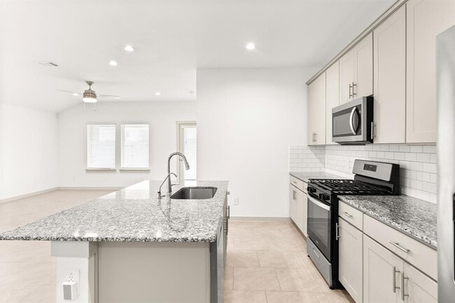 Building Photo - 4918 Pne Hvn Ln