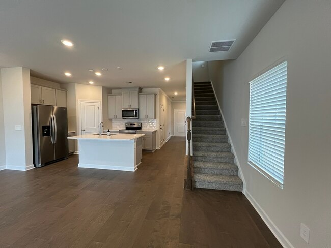 Building Photo - 1360 Fallen Acorn Ln