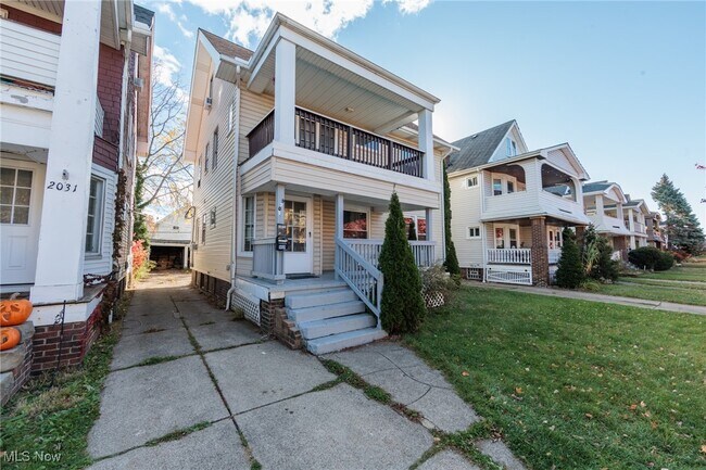 Building Photo - 2035 Chesterland Ave