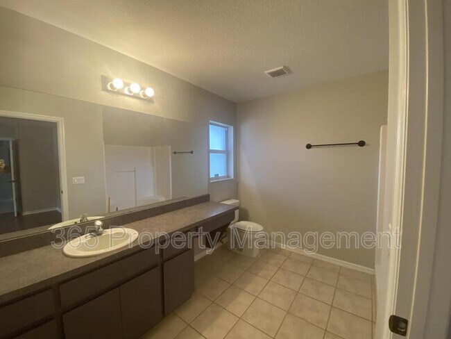 Building Photo - 3928 Champagne Ave
