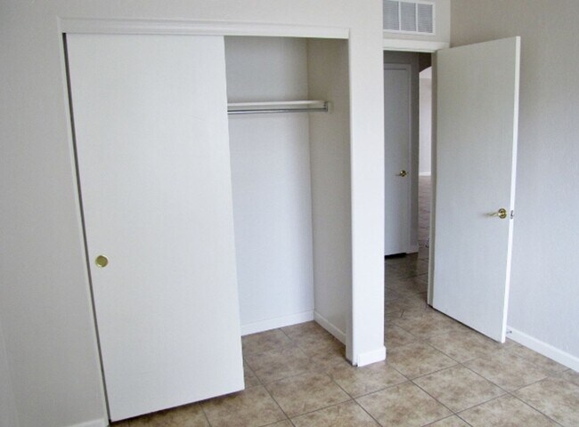 Building Photo - 4BR/2BA/2CG, 1889 sq.ft. home in Copper Sk...