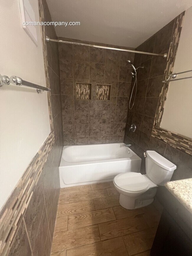 Building Photo - Beautiful 2 bedroom Condo