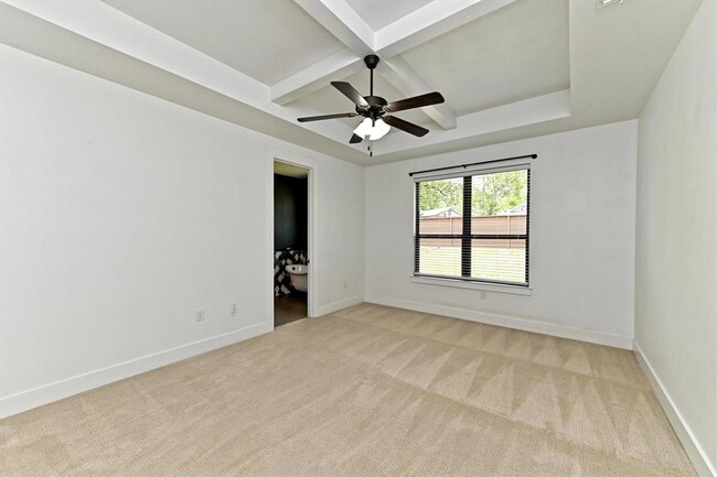 Building Photo - 224 Charli Cir