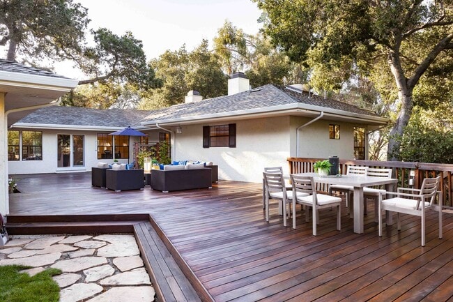 Building Photo - Luxurious Home in Atherton: Over an Acre o...