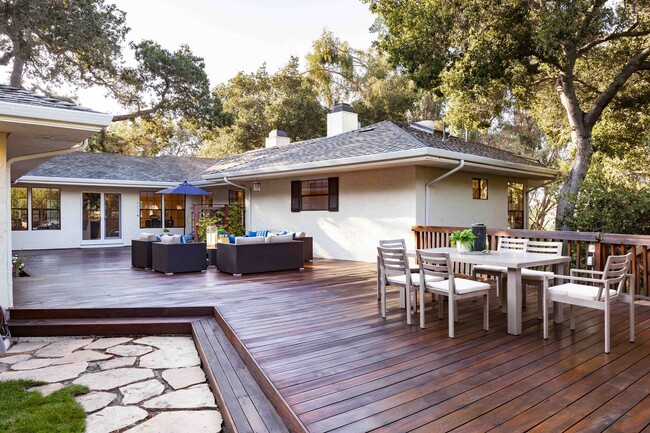 Building Photo - Luxurious Short Term Lease in Atherton: Ov...