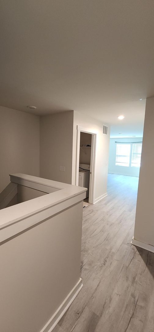 Building Photo - Spacious 4BR House in Charlotte