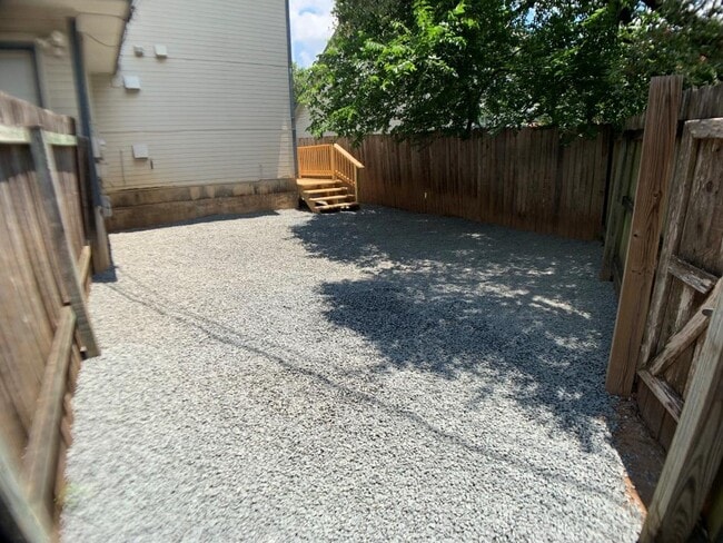 Building Photo - 2509 Riddle Rd