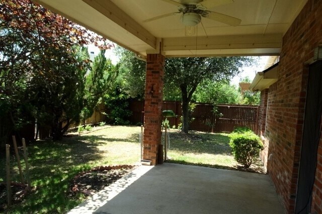 Building Photo - 15785 Scenic Rd