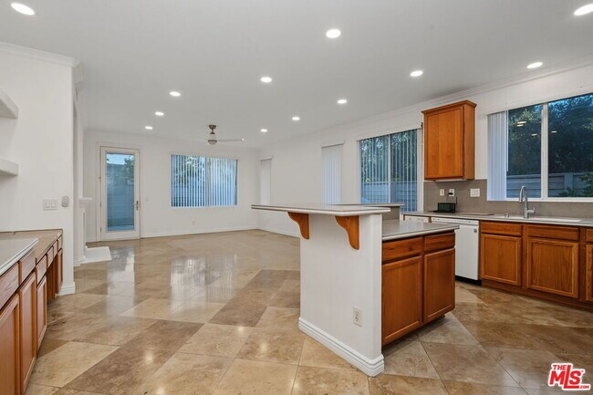 Building Photo - 5711 Citrus Ranch Cir