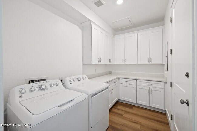 Building Photo - 5008 Atwood Ct