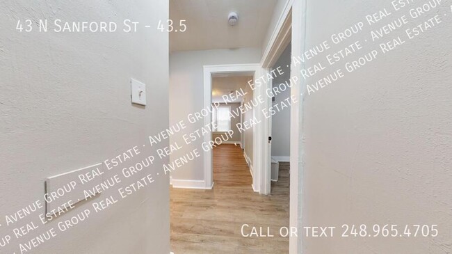 Building Photo - 43 N Sanford St