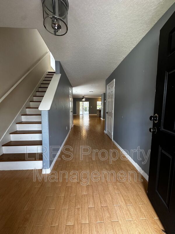 Building Photo - 2825 Cliffe Ct