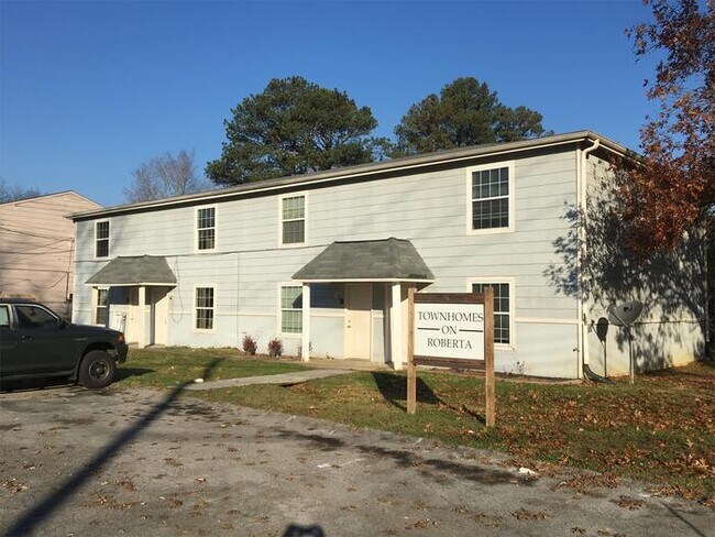 Primary Photo - 700 Roberta Dr