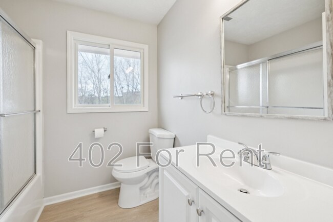 Building Photo - 8005 S 48th Ave