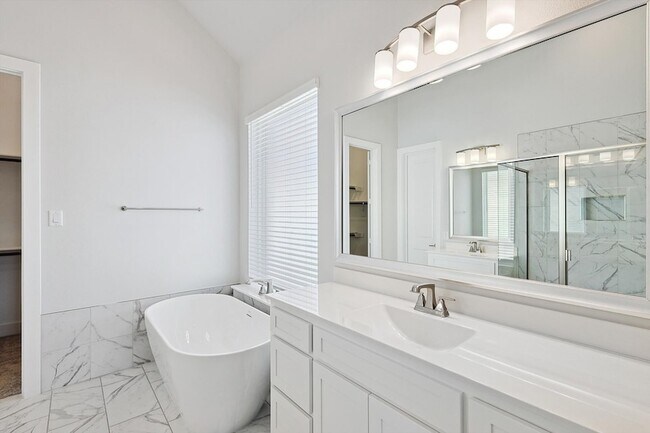 Building Photo - 6249 White Creek Drive