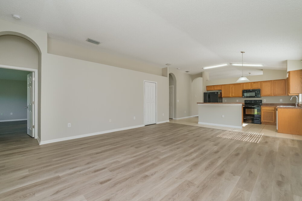 Building Photo - 3123 Summer House Dr