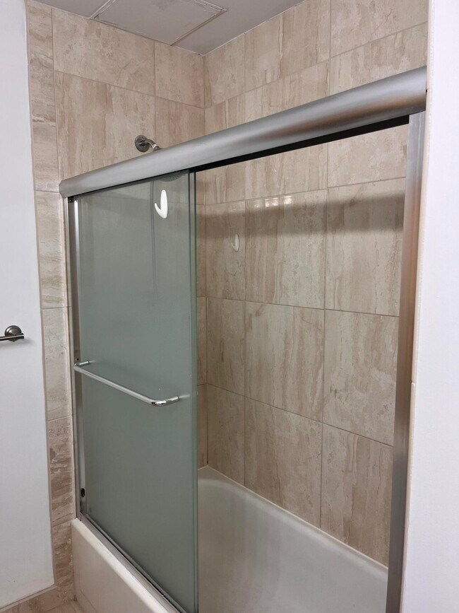 Building Photo - 30445 W 14 Mile Rd