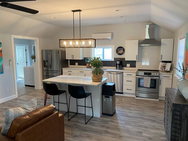 Building Photo - 21179 Savage St