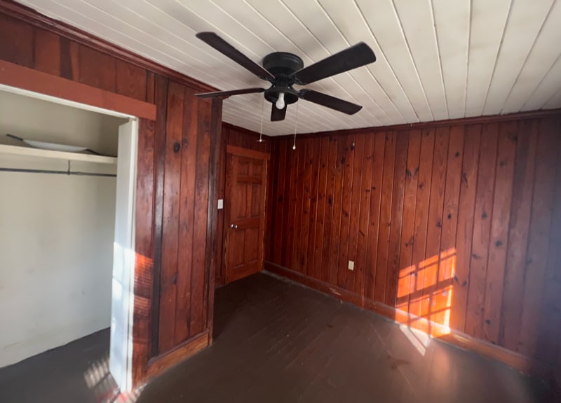 Building Photo - 709 Collins St