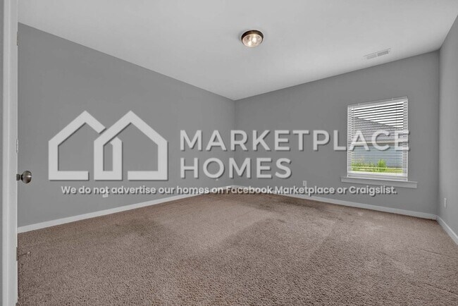 Building Photo - 159 Kings Wy