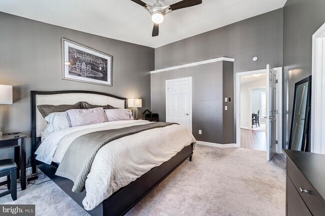 Building Photo - 947 Harrison Cir