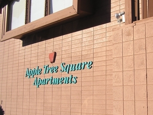 Building Photo - APARTMENT- UPTOWN SEDONA - APPLE TREE SQUARE