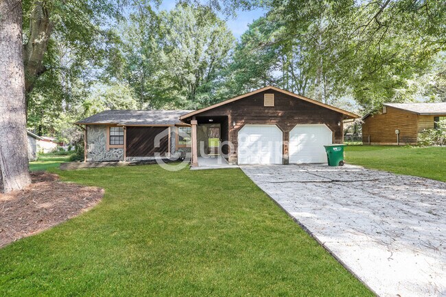 Primary Photo - Fantastic 3bd/2ba home! Coming soon!