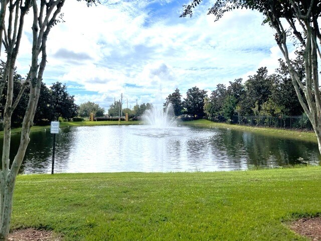 Building Photo - 3567 Conroy Rd