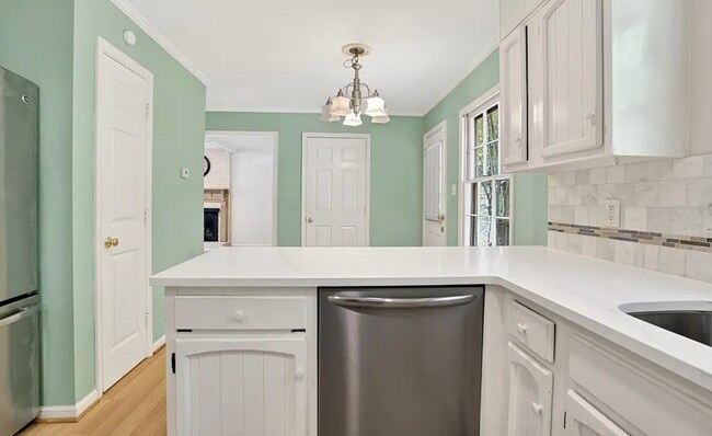 Building Photo - 4419 Forest Walk Dr
