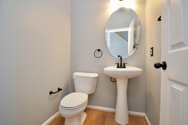 Building Photo - 5167 Elm Leaf Trail