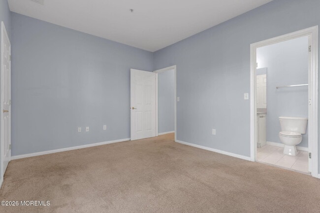 Building Photo - 301 St Andrews Pl