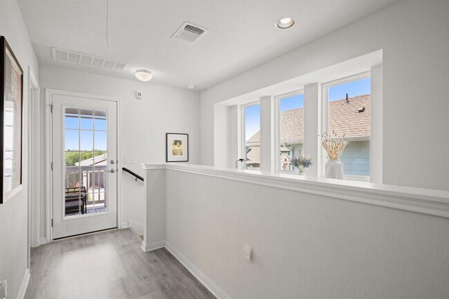Building Photo - 17202 Adoro Dr