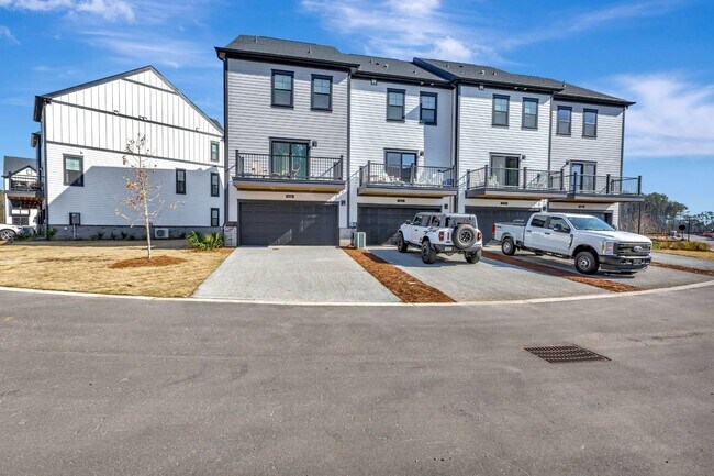 Building Photo - Brighton Square at Nexton