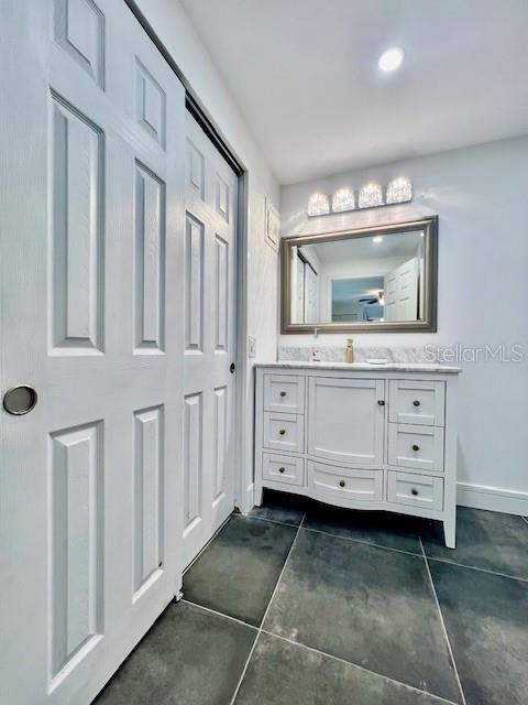 Building Photo - 10810 Freedom Dr