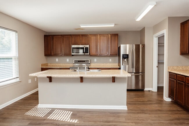 Building Photo - 4624 Plover Dr