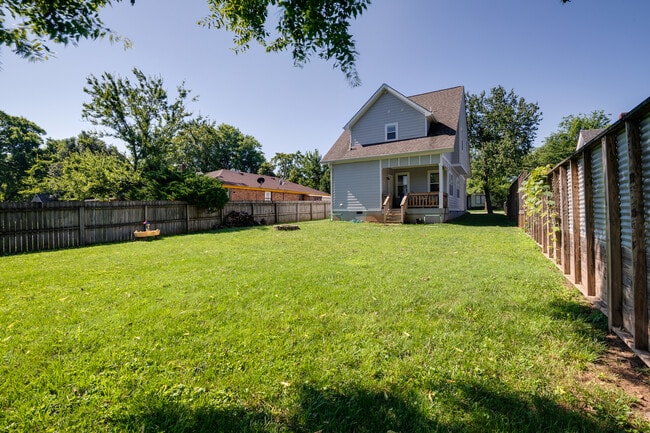 Building Photo - 508 Morton Ave