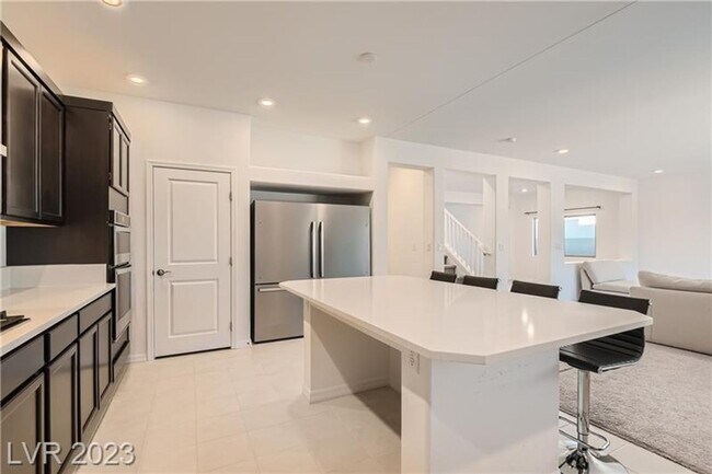 Building Photo - Prime Southwest Living | 4 Bed, 2.5 Bath