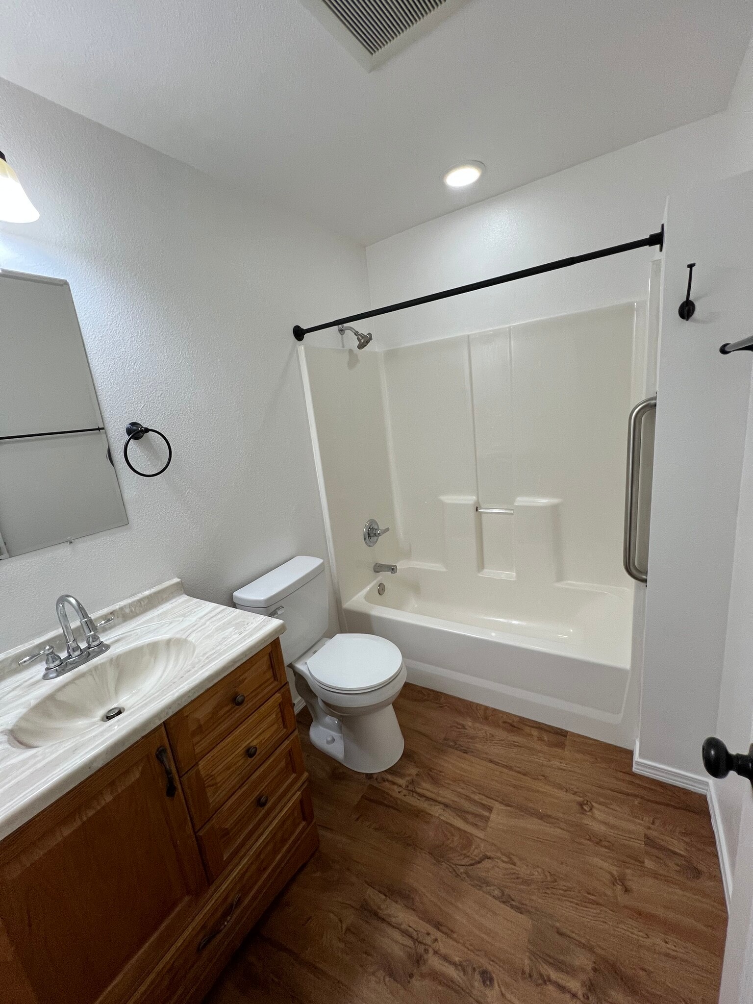 Bathroom - 1794 S Mack Dr