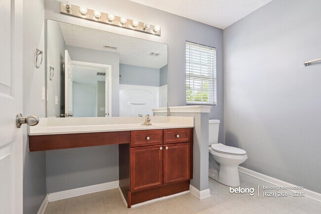 Building Photo - 3157 Skinner Dr