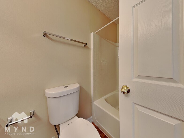 Building Photo - 12244 Pine Bluff St