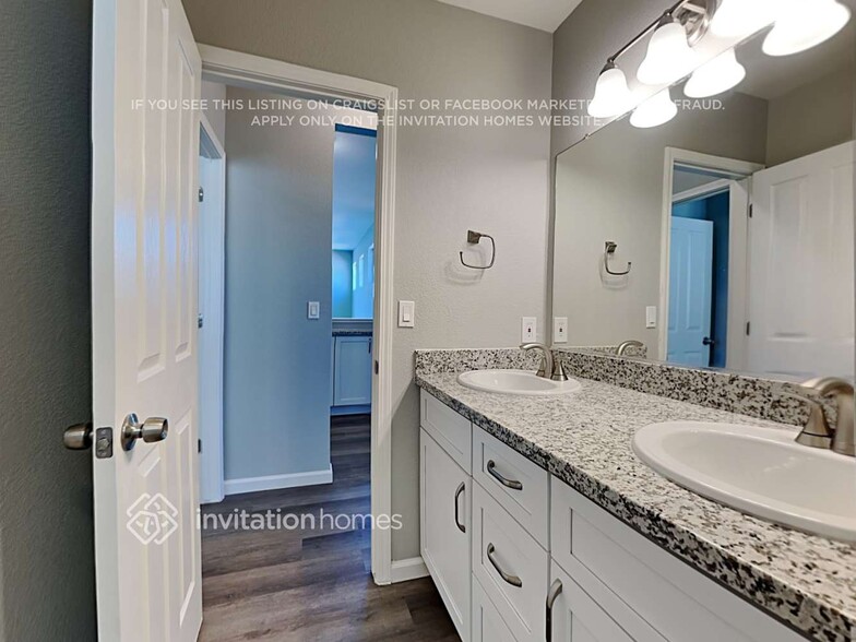 Building Photo - 5484 Summerfield Dr