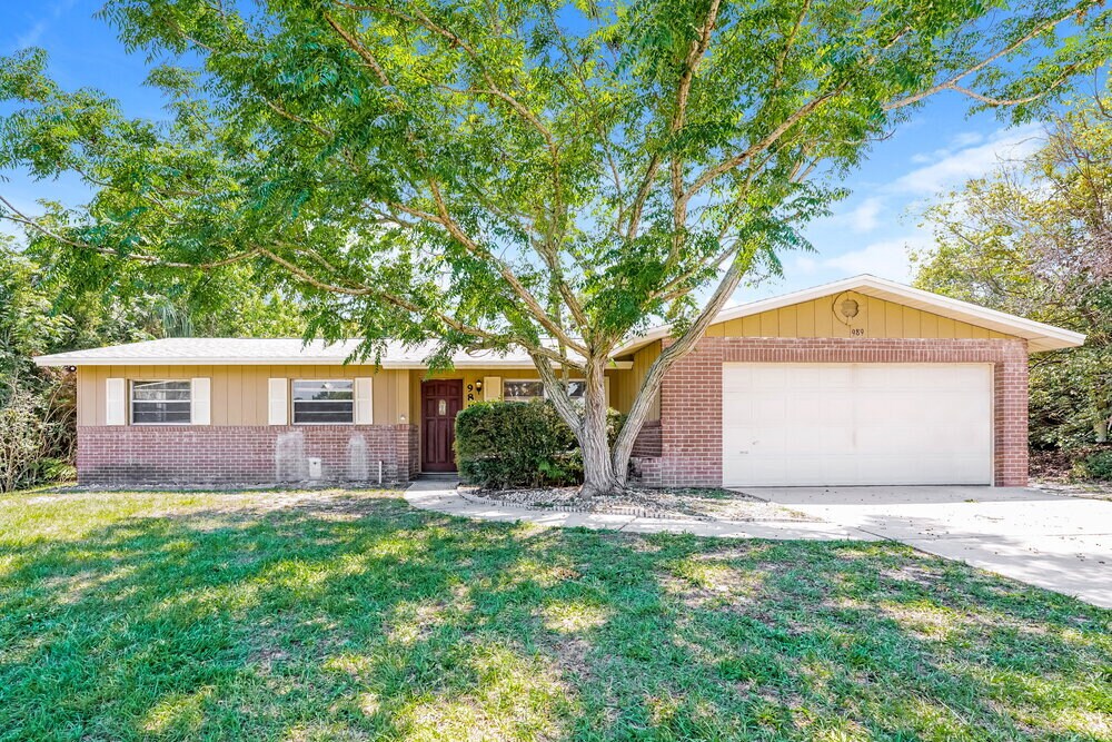 Building Photo - 989 E Normandy Blvd