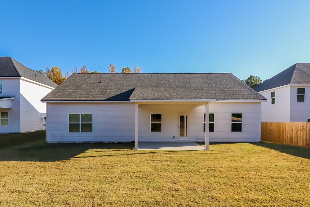 Building Photo - 356 Webster Lake Dr