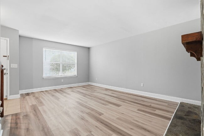 Building Photo - 7881 Nummie Ct